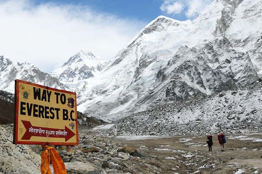 Signboard to show the way to EBC - Everest base camp