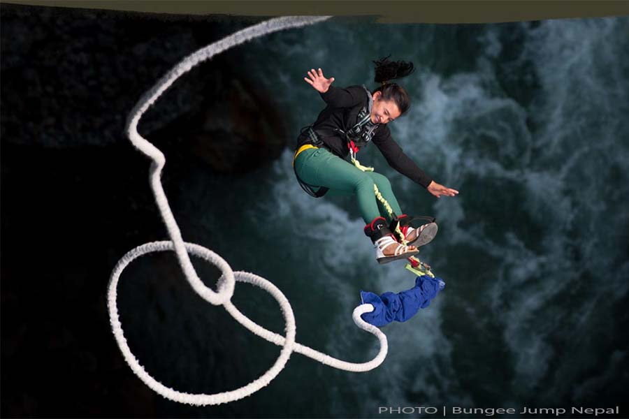 Bungee jumping - extreme adventure